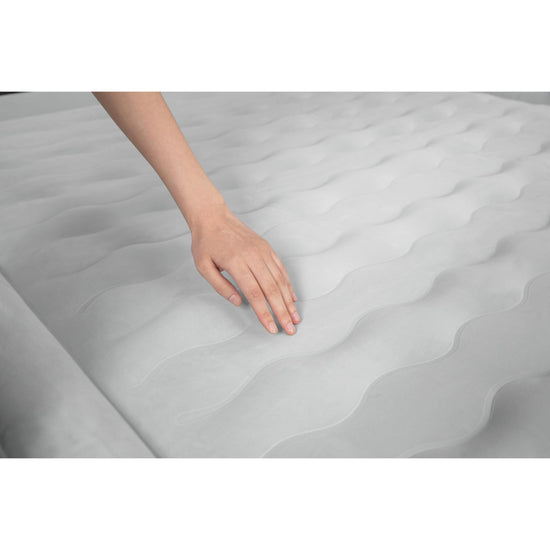 Sealy air mattress — 22 tritech material with built-in AC pump for comfort sleep
