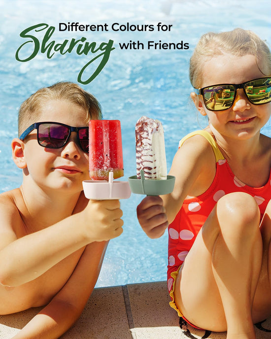4Pack drip-free silicone popsicle holders — AODISTUCE holder with straw and slots for sticks