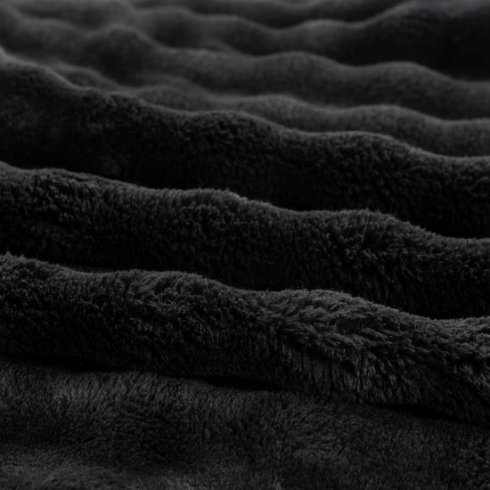 YUSOKI bubble throw blanket - 3D design, 5lb, for home decoration and all ages.