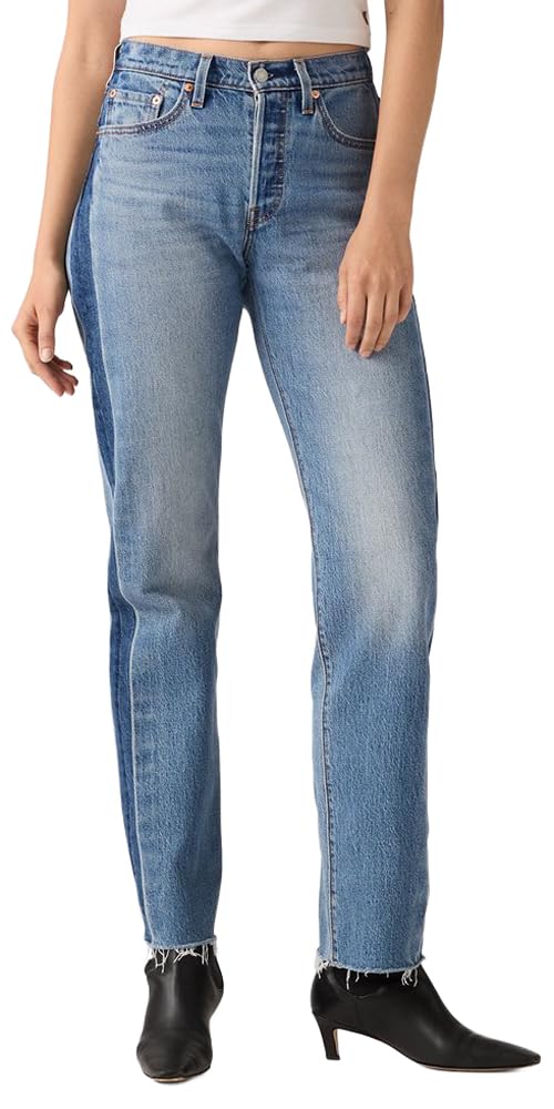 PANTS — 501 curve fit by Levi's