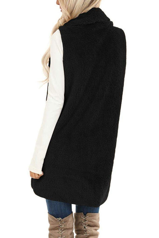 ReachMe coat — sleeveless sherpa vest with pockets and open front design