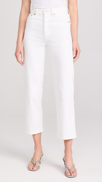 Levi's pants — Premium ribcage straight ankle style