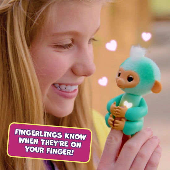 Fingerlings interactive baby monkey – reacts to touch with sounds and reactions - Charli (purple)