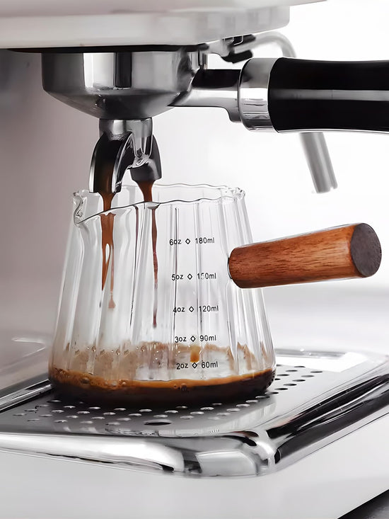 Measuring cup — Espresso shot glass with V-shaped mouth and ribbed design