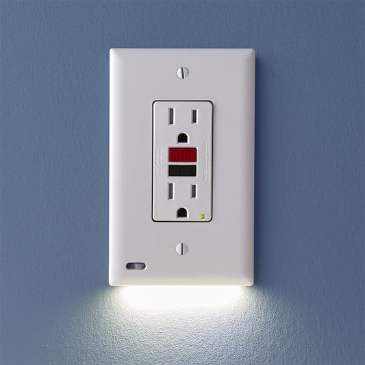 SnapPower wall plate — guide light feature