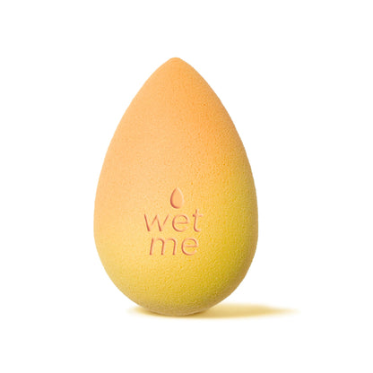 Beautyblender® cosmetic sponge — super-soft foam for streak free application