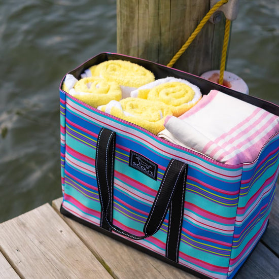 SCOUT Original Deano Tote — Durable and lightweight design with zip pocket