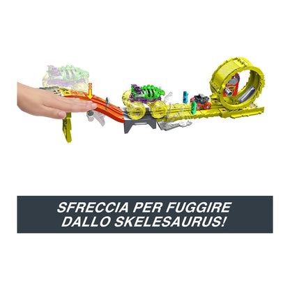 Hot Wheels Monster Trucks track set — Charge & Chase challenge with 2 trucks and cars