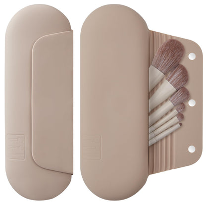 AGIKET cosmetic case — Portable holder with anti-fall out magnetic closure