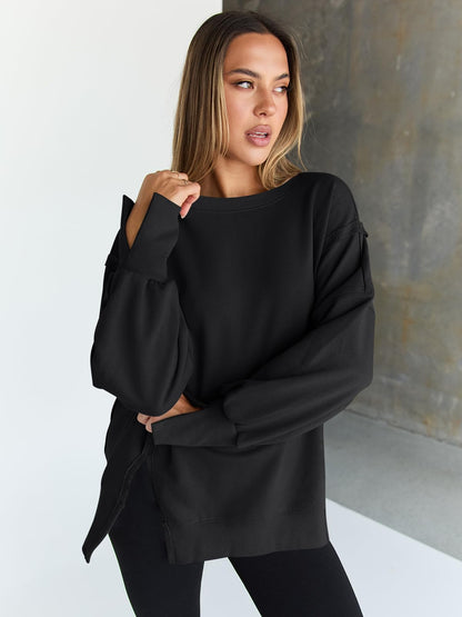 Sweatshirt — Trendy oversized design for women and teen girls in fall and winter
