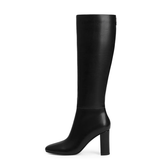 Knee high boots — Chunky heel with rounded toe design