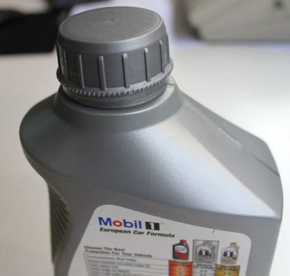 AUTO_OIL — Mobil 1 synthetic 0W-40 motor oil
