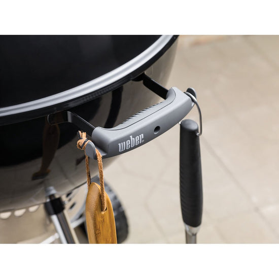 Barbecue grill — Weber 22-inch original kettle premium charcoal model in black
