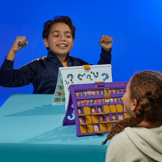 Board game — Guess Who? Harry Potter edition for ages 6 and up and 2 players