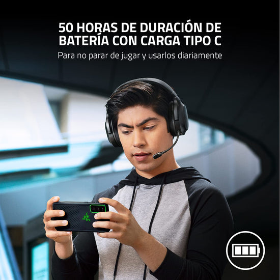 Razer Barracuda wireless headphones — gaming and mobile compatibility