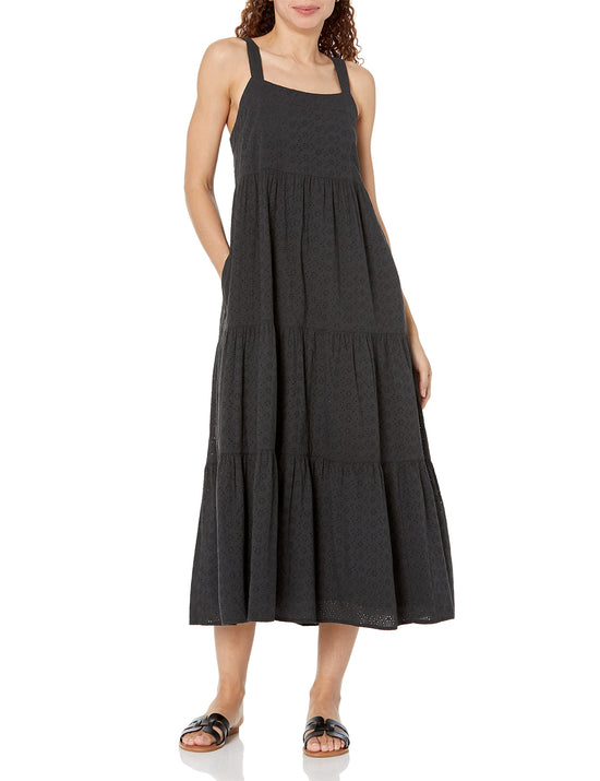 The Drop women's dress — stylish and versatile design.The Drop women's dress — modern design for everyday wear.