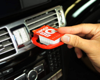 Saucemoto dip clip — in-car sauce holder for ketchup and dipping sauces