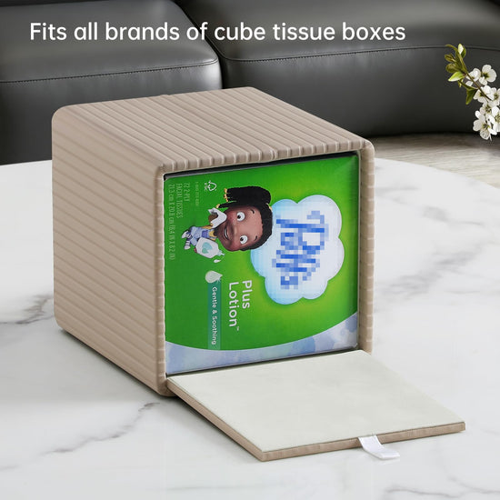 MEIBOOCH facial tissue holder — PU leather with magnetic closure