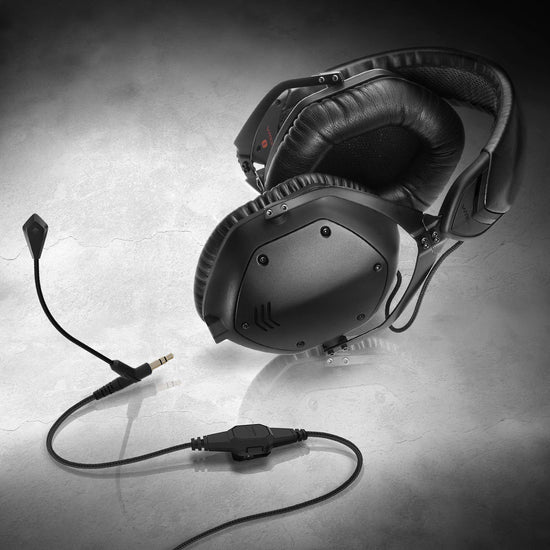 V-Moda Boom Pro microphone — professional quality sound delivery.V-Moda Boom Pro microphone — enhanced audio for gaming and streaming.