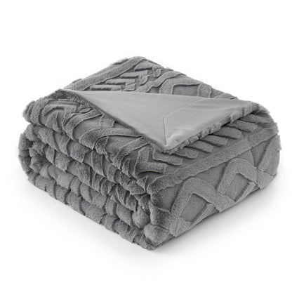 Faux fur throw blanket — Cozy soft plush design for winter warmth and comfort