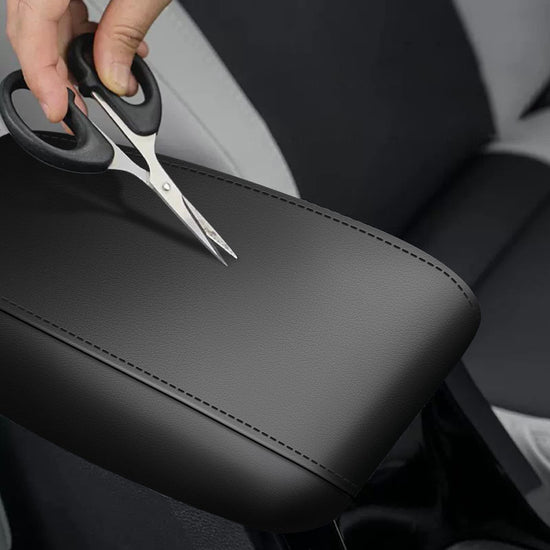 AOMSAZTO console covers - Armrest covers for 2019-2025 Subaru Forester in black with black stitches