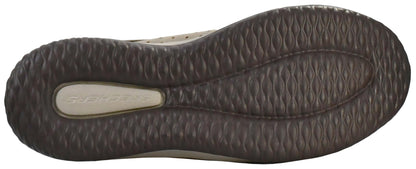 Skechers shoes — Classic fit Delson Camden model