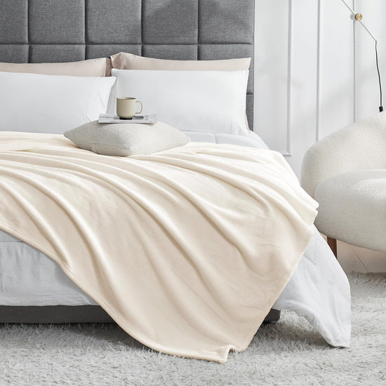 Hansleep flannel fleece throw blanket — super soft fluffy plush for all seasons
