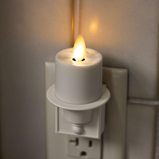 Luminara lamp — Flameless design with dusk to dawn auto sensor and real-flame effect technology