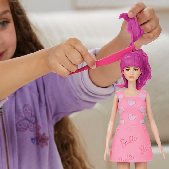 Play-Doh Barbie hearts and hair set - create doll clothes with modeling compound and accessories