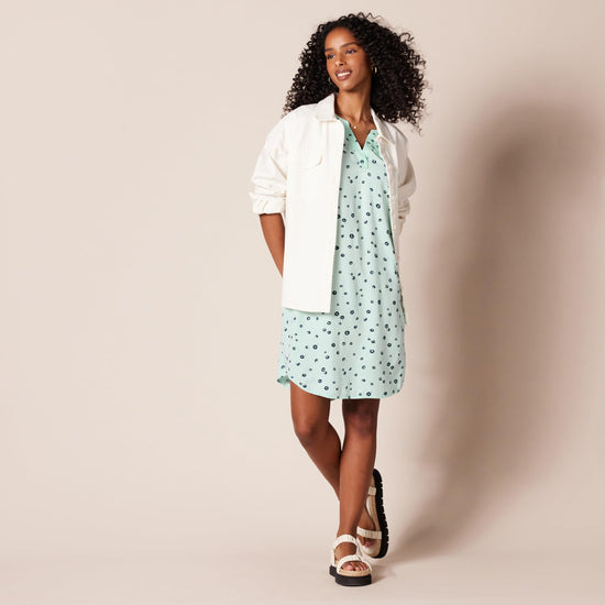 Shirt — Sleeveless woven A-line V neck shift design by Amazon Essentials