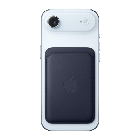 Wallet — FineWoven with MagSafe by Apple