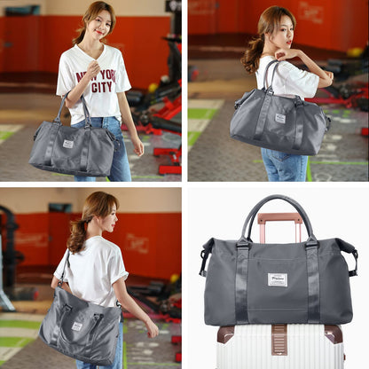Travel duffel bag with wet pocket for overnight trips