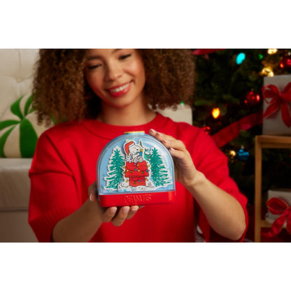 Toy figure playset — Polly Pocket x Peanuts compact with Snoopy and Woodstock