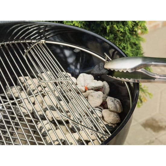 Barbecue grill — Weber 22-inch original kettle premium charcoal model in black