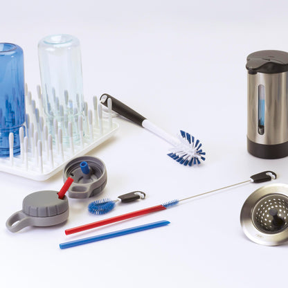 OXO cleaning brush — insulated tumbler with cleaning kit