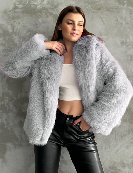 Flygo women's faux fur coat — fluffy faux fur jacket for winter wear