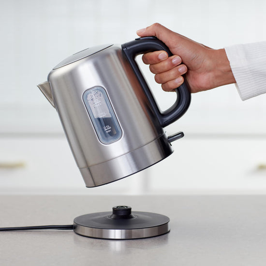 Electric water boiler — Fast boiling with auto shut-off, 1 liter capacity, BPA-free