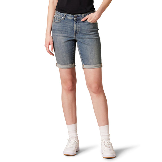 Shorts — Mid-rise stretchy slim fit denim with pockets by Amazon Essentials