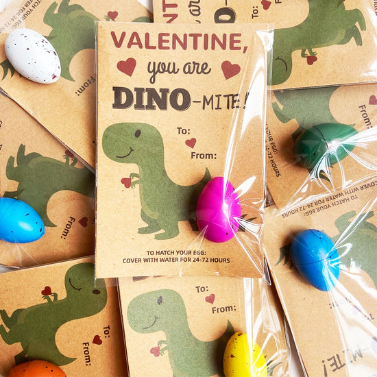 Party favor — Dinosaur egg hatching cards for Valentine’s Day gifts for kids