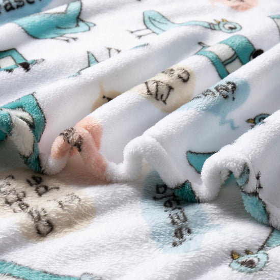 Peanuts & Mo & LBT kids throw blanket — cozy design for comfort and warmthPeanuts & Mo & LBT kids blanket — cozy design for comfort and warmth