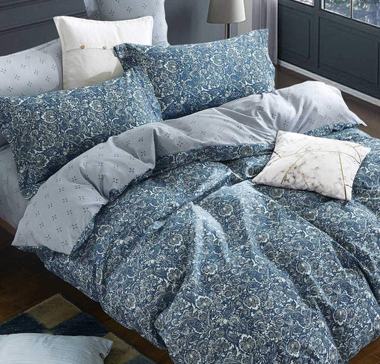 BED_LINEN_SET — SLEEPBELLA reversible cotton duvet cover set in blue and white