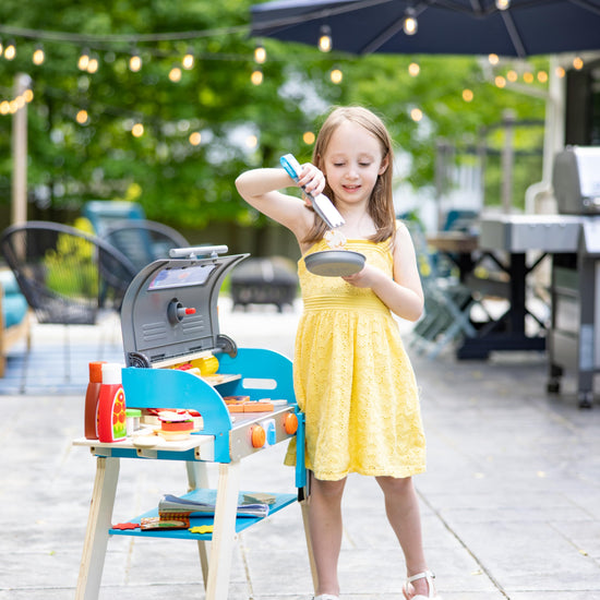 Melissa & Doug pretend play toy — deluxe wooden barbecue grill and pizza oven