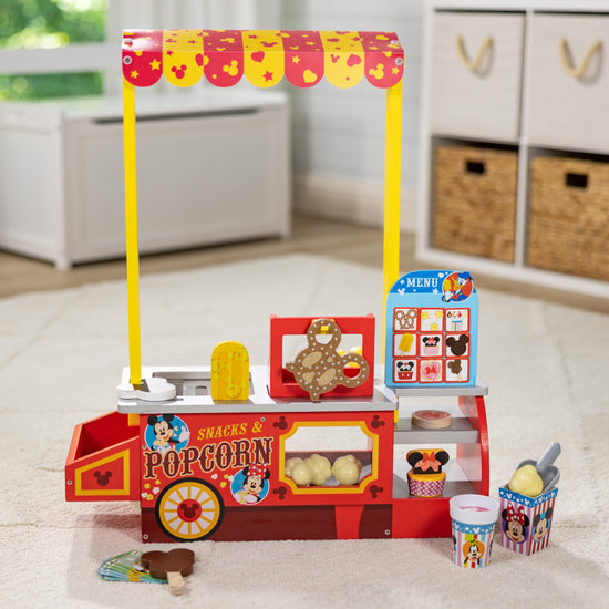 Melissa & Doug pretend play food counter – 33 pieces with FSC-certified materials