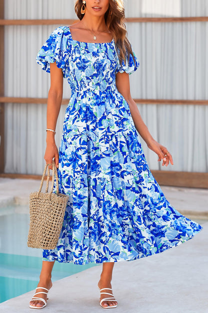 Dress — Casual summer midi dress with puffy short sleeves and ruffles