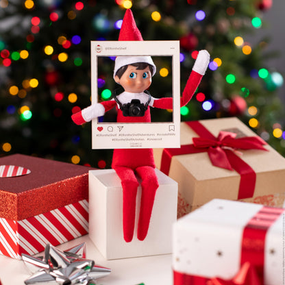 The Elf on the Shelf 24-day super set - official ideas and 80+ props for kids 3+ years old.The Elf on the Shelf toy figure playset - 24-day super set with props and calendar.