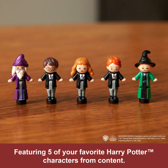Toy figure playset — Polly Pocket Harry Potter compact with dolls and accessories