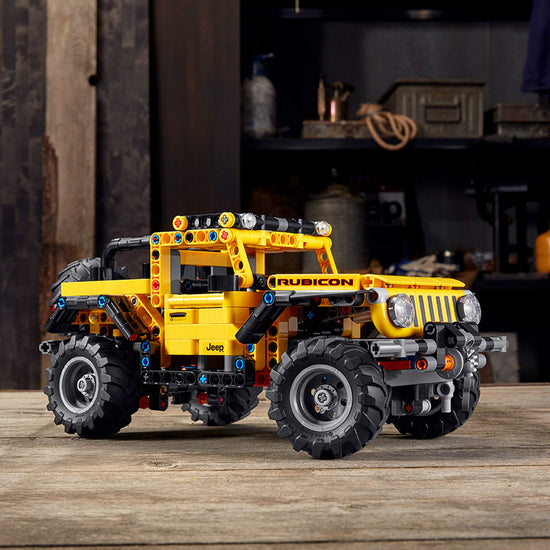 LEGO Technic Jeep Wrangler 4x4 building kit — all terrain off roader design