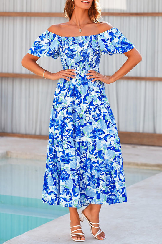 Dress — Casual summer midi dress with puffy short sleeves and ruffles