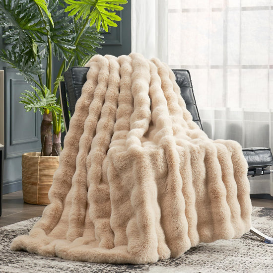 Faux fur throw blanket — cozy bliss softness
