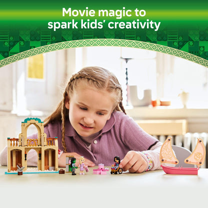 LEGO toy figure playset — Wicked Glinda, Elphaba & Nessarose at Shiz University